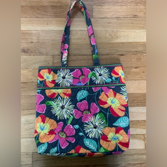 Vera Bradley bag - Picture 2 of 4